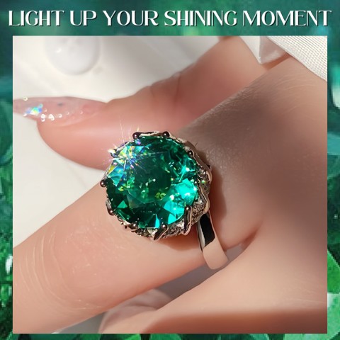 Lotus Aurora Green 5 carats Moissanite Ring