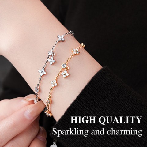 Ophelia Clover Moissanite Bracelet