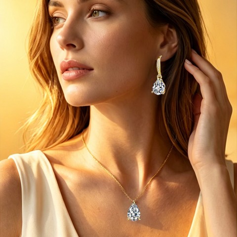 Pear-shaped Moissanite Earring Set