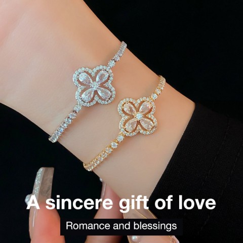 moissanite four leaf clover bracelet