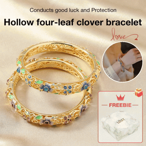 Hollow four-leaf clover bracelet