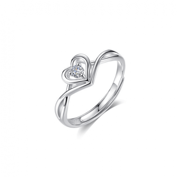 Heart-shaped sterling silver love ring diamond faceted ring