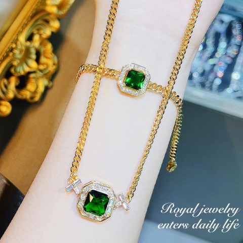 Vintage Green Diamond Jewelry