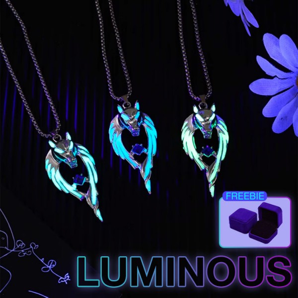 Retro trendy men luminous wolf totem necklace